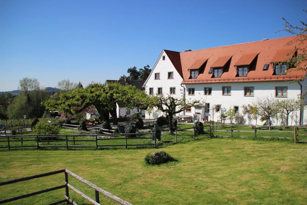 Hotel Montfort-Schlossle Lindau  Exterior photo